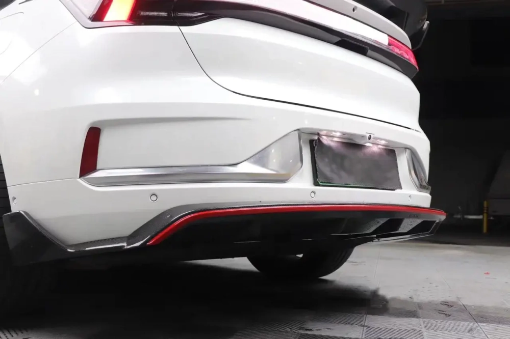 Карбоновый обвес FR для Zeekr 001 2021-2024+ Зикр