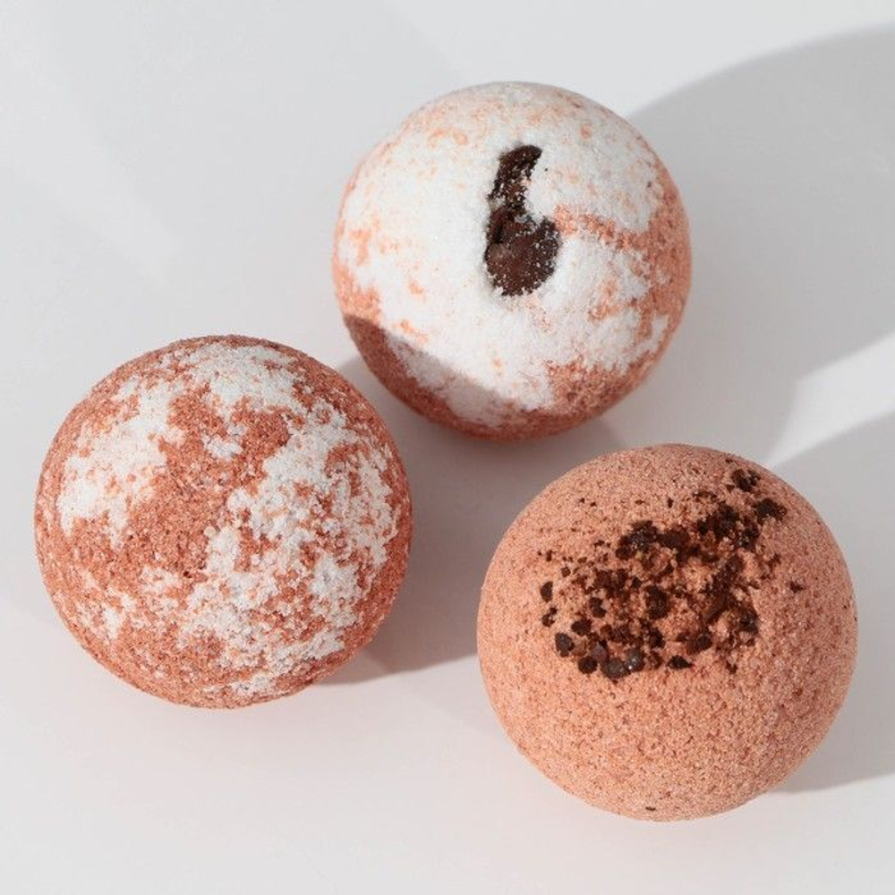 Набор из 3 бомбочек для ванны «Сливочный латте» с ароматом кофе с молоком