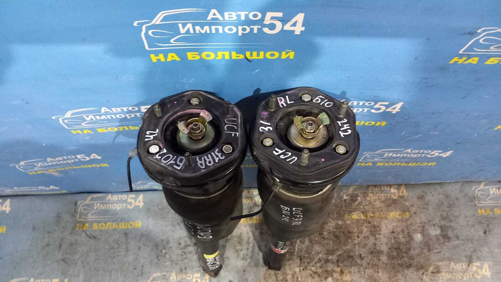 Стойка задняя левая TOYOTA CELSIOR 2000-2006