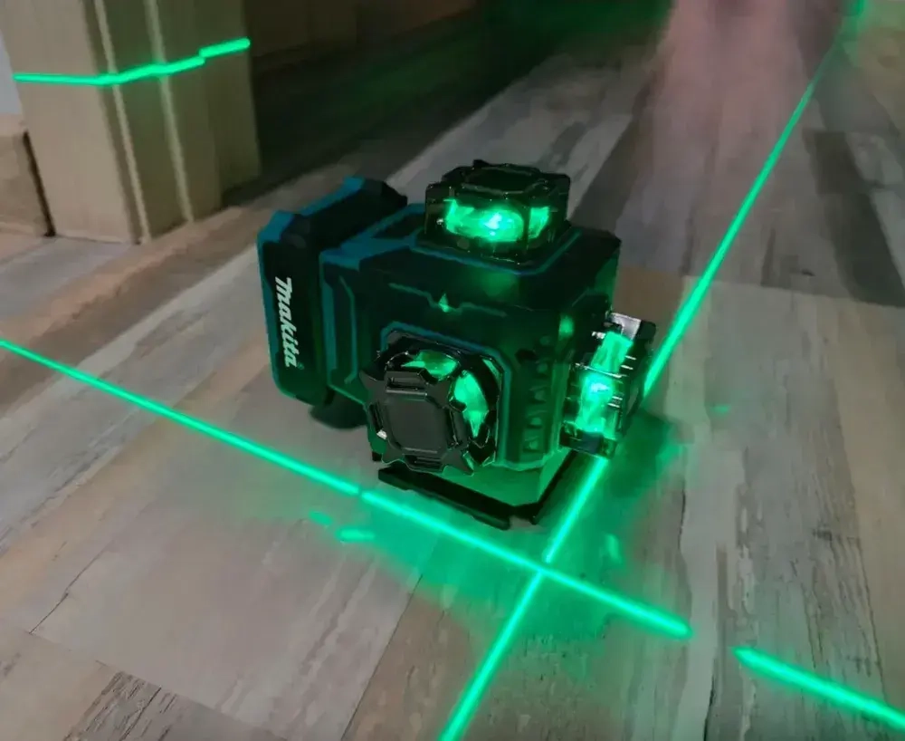 Лазерный уровень 4D 16 лучей 360, нивелир Makita / Макита, с LED-экраном портативный