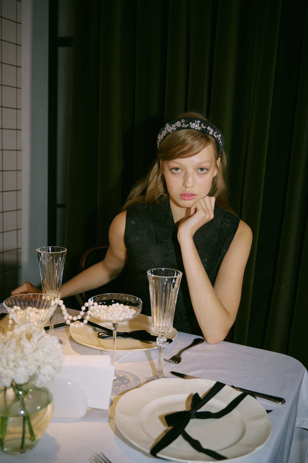 Кокошник с серебристыми цветами