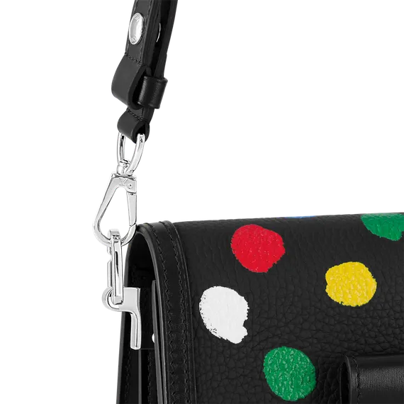 Сумка Louis Vuitton LV x YK Dauphine Mini черный