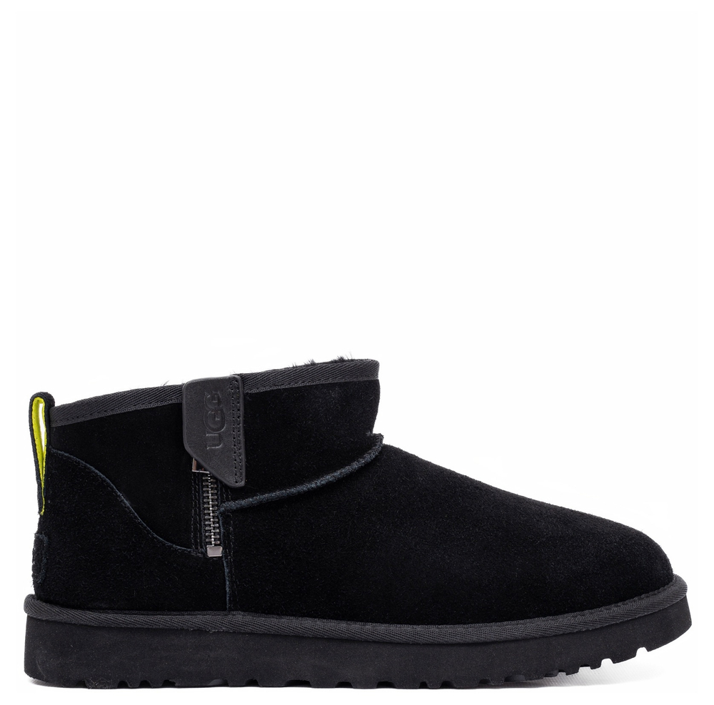 UGG Classic Ultra Mini Zip Boot Black