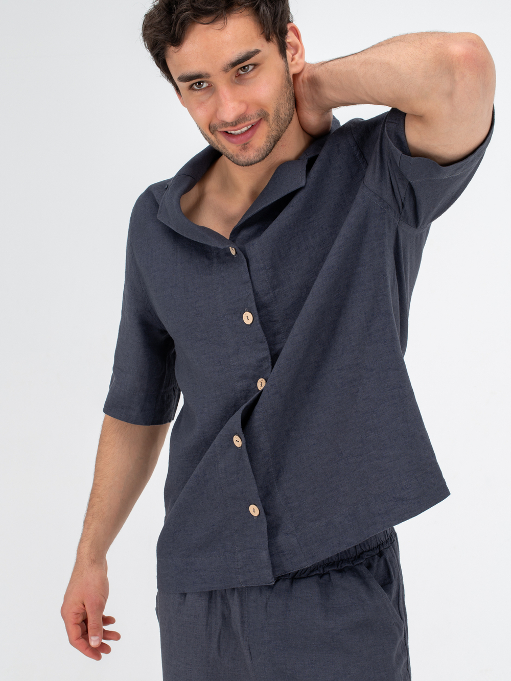 Костюм льняной с брюками. Графит