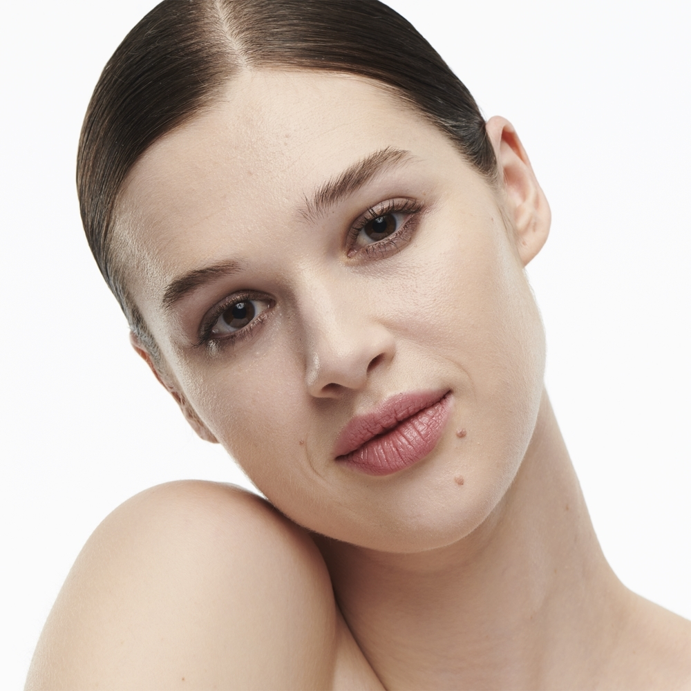 MAC Cosmetics Studio Radiance Serum-Powered Foundation - увлажняющая основа, 30 ml