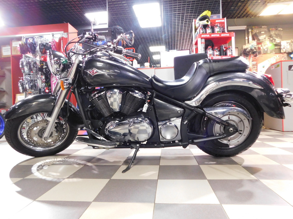 Kawasaki Vulcan 900 Classic VN900B-085236