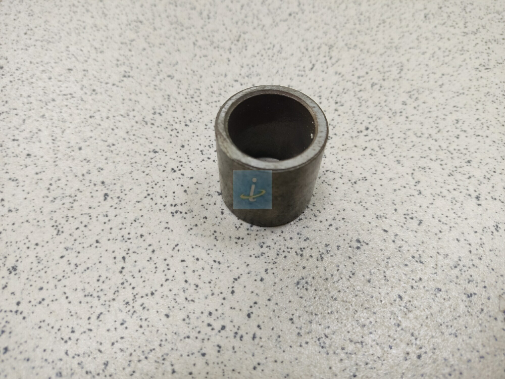 Втулка оси толкателей распорная 236-1007248