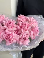 Букет из 13-ти вывернутых роз