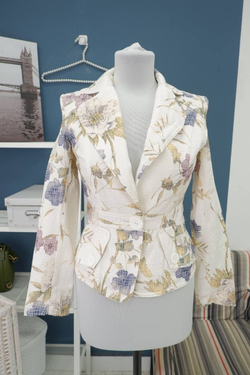 Жакет цветочный 40 размер