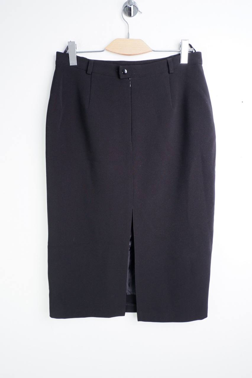 Юбка прямого кроя, визуально на 50 размер