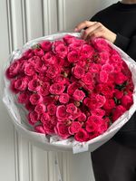 Букет моно из кустовых роз 25 шт