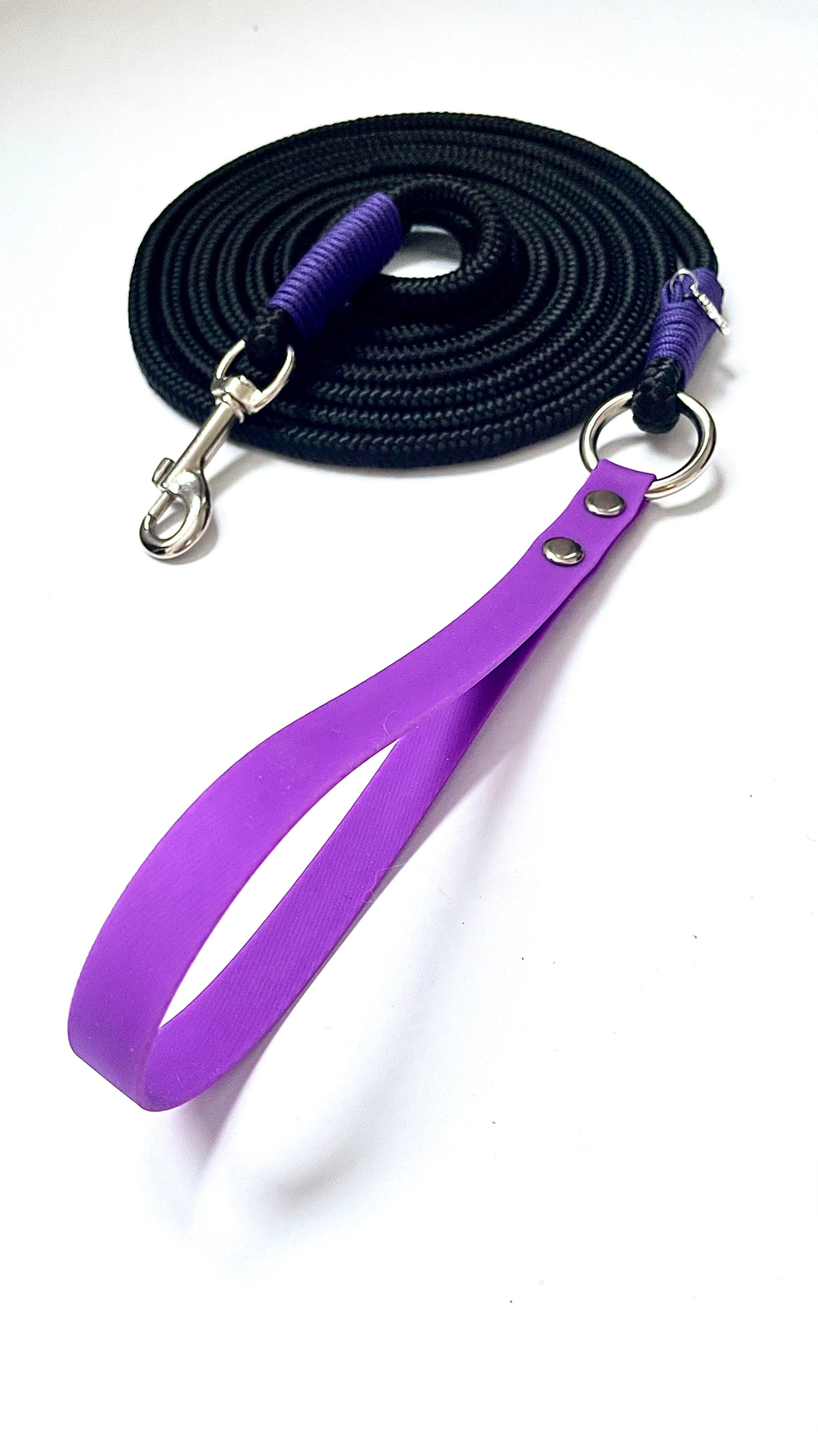 Поводок веревка с ручкой биотан 7 м. Черный, фиолетовый.