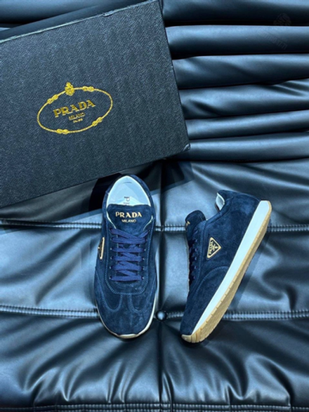 Кроссовки Prada