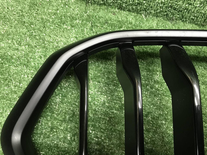 Решетка радиатора BMW X6 G06 (2023-н.в.)