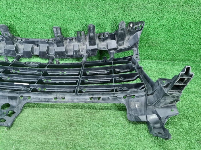 Решетка переднего бампера Porsche Cayenne 3 17-23