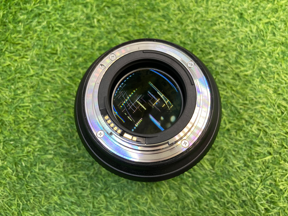 Canon EF 85mm 1.4L IS USM