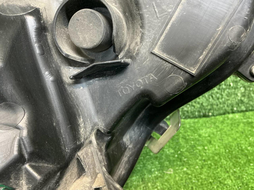 Фара левая Toyota RAV4 5 XA50 (2018-н.в.) LED