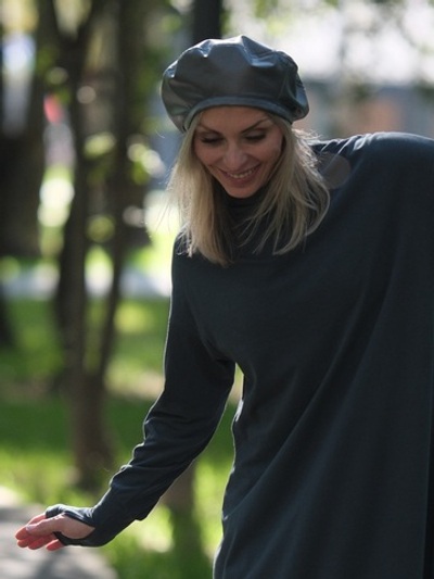 Берет / серый перламутр / экокожа