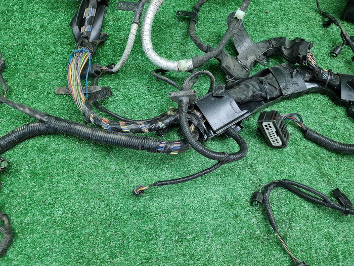 Проводка моторного отсека RR Sport 2 L494 (13-22)