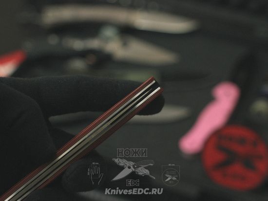 Складной нож REPTILIAN филейный Лаврак красный c клинком из стали AUS-8A, рукоять G10