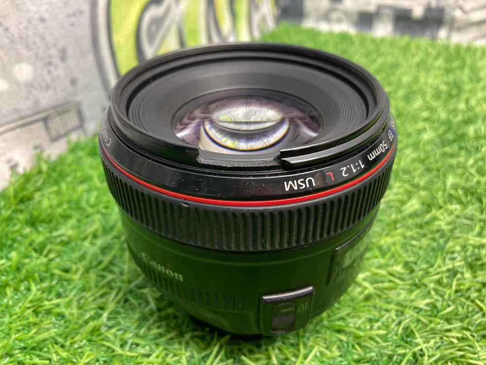 Canon EF 50mm 1.2L USM