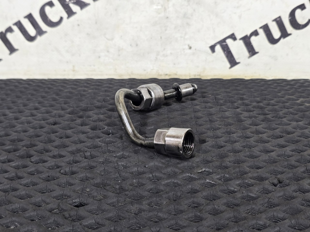 Трубка топливная