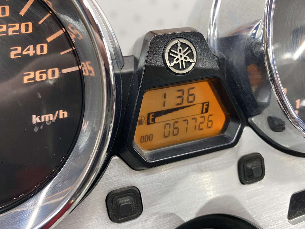 Yamaha XJR1300, 2004