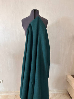 Костюмная однотонная шерсть с мохером с выраженной диагональю (Balenciaga, 70%шерсть/30%мохер, Еловый изумруд, 150, 382 гр/м2)