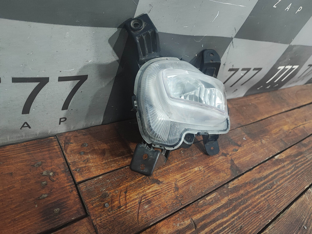 ПТФ передняя левая Kia Ceed 3 (CD) 18-21 Б/У Оригинал 92201J7000