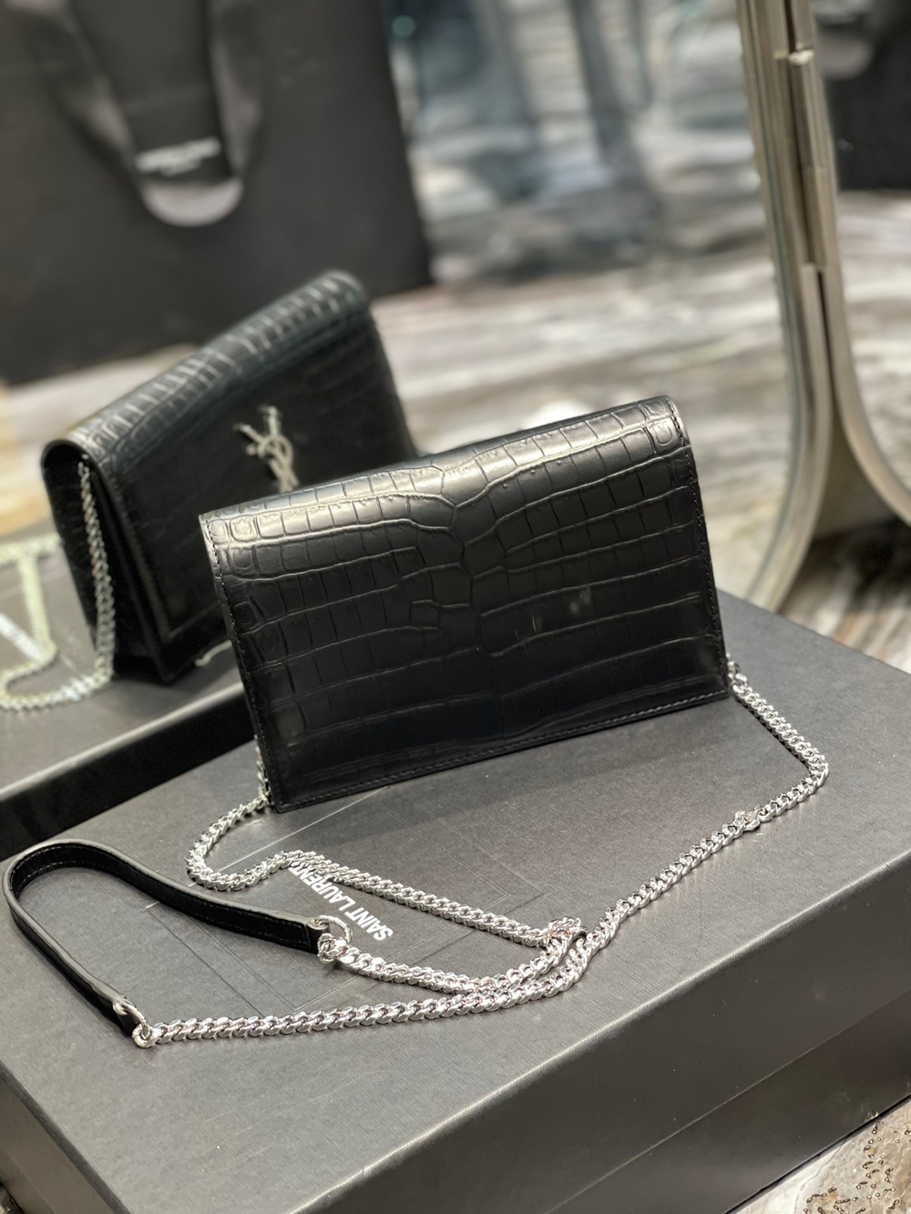 Saint Laurent Kate Chain Wallet 19 cm