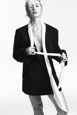 ZARA БЛЕЙЗЕР С КОНТРАСТНЫМ ПЛАТКОМ, ЧЕРНЫЙ