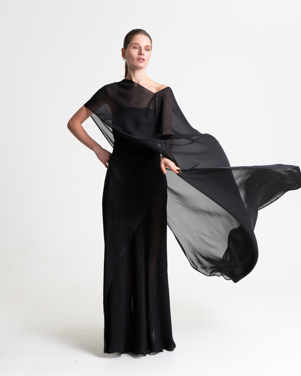 Накидка Selene’s Silhouette