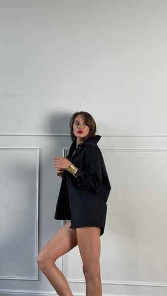 Рубашка мужа из хлопка в черном оттенке