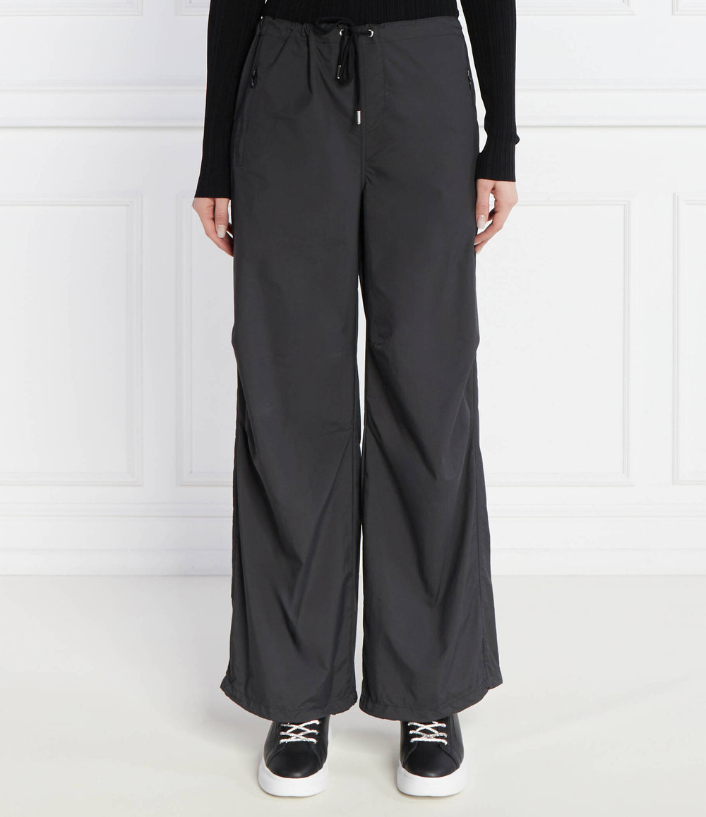 Брюки AYLA PARACHUTE Juicy Couture - черный(JCWBJ24341)