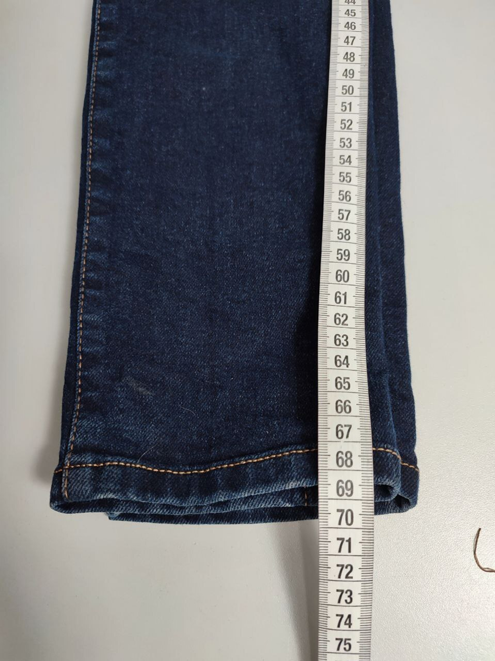 Джинсы Gloria Jeans темные 40 размер