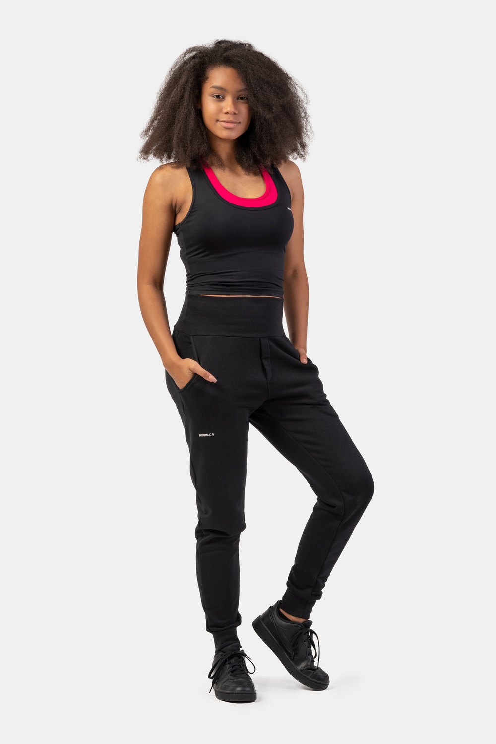 Майка SPORTY SLIM-FIT CROP TANK TOP 422 Черная