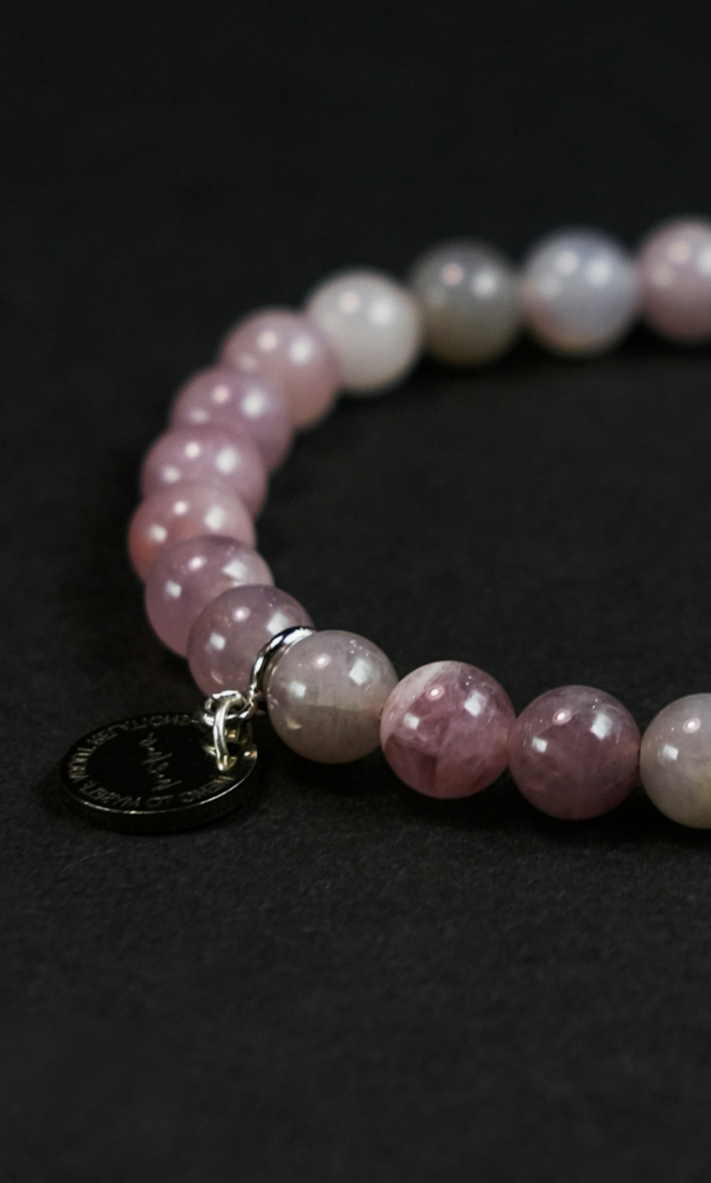 Браслет "Memo about Love&Luck" из розового кварца 6 мм с подвеской