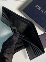 Кошелёк Prada