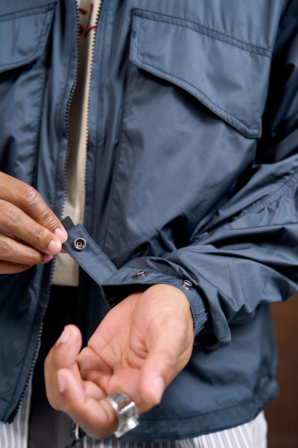 Куртка Nothomme Blue Monte Short-Sleeved Hooded Work Jacket With Curved Blades "Round Mirror Blue"w