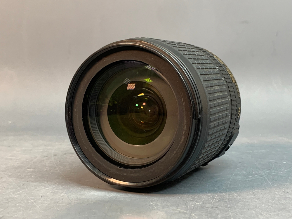 Nikon 18-105mm 3.5-5.6G AF-S ED DX VR Nikkor