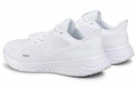 Кроссовки Nike Revolution 5