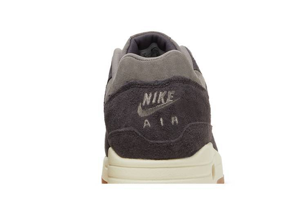 Nike Air Max 1 Crepe Hyper Sneakers
