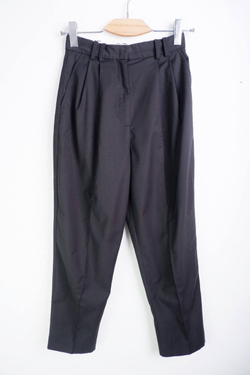 Брюки I am studio с защипами, визуально 42 размер