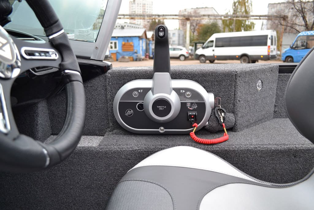 Катер-лодка алюминиевая FINVAL 475 Evo