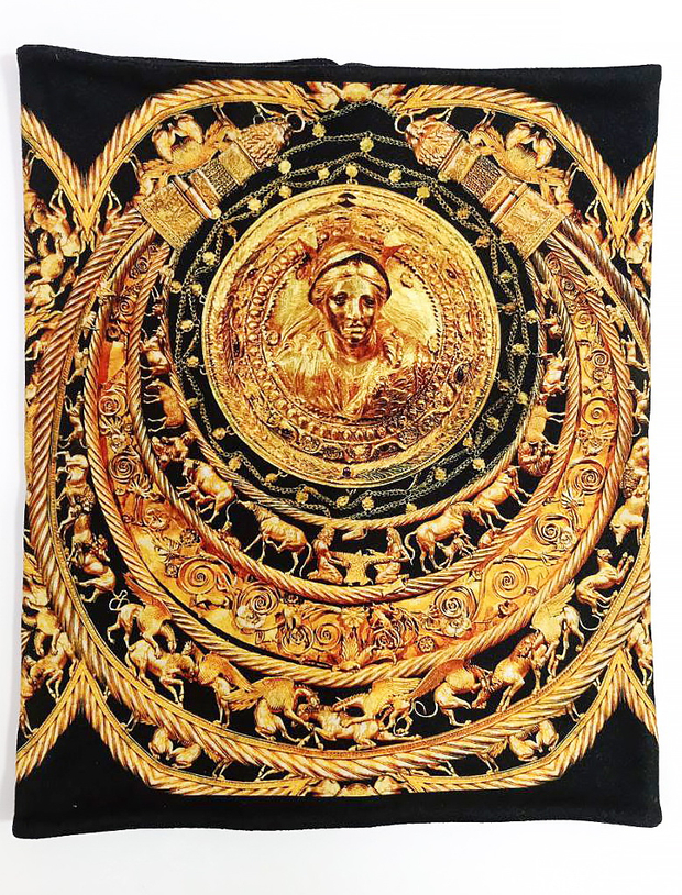 Двусторонний снуд "Золото предков", принт по мотивам знаменитых скифских и древнегреческих украшений