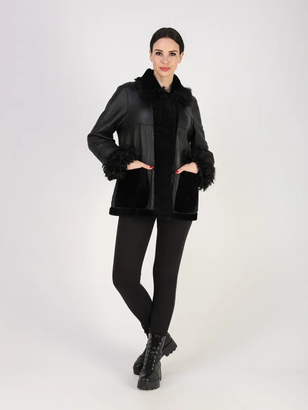 Дубленка зимняя шуба натуральная короткая двусторонняя