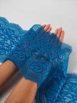 Кружево шантильи эластичное аква ширина 21 см ОТРЕЗ 0,9 м