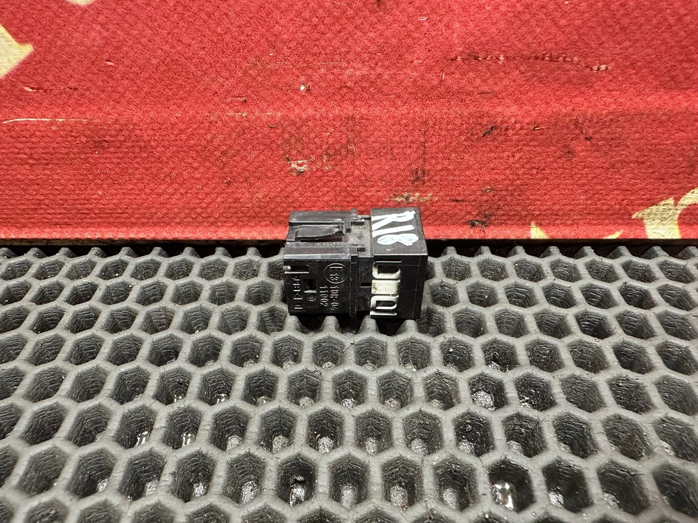 Кнопка блокировки дифференциала