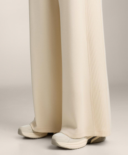 OYSHO Брюки прямого кроя с ребристой отделкой и модала, ванильный