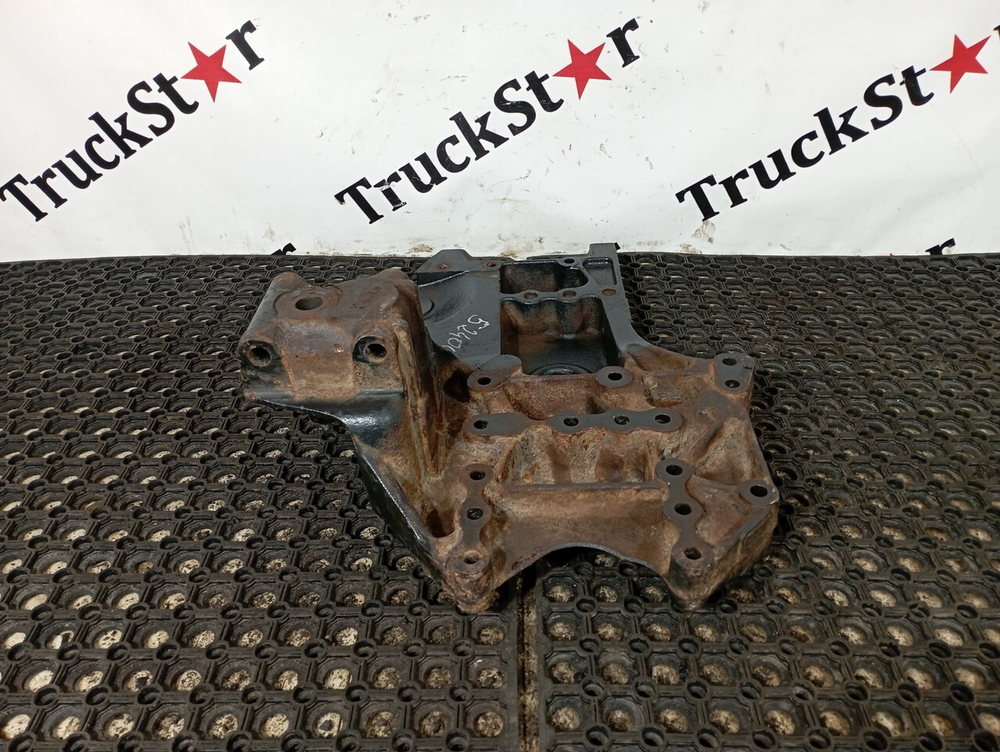 Кронштейн рессоры передней правый